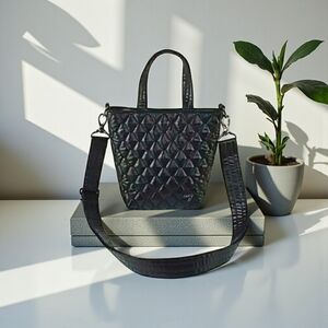 NWOT LUG TIP TOE MINI CROSSBODY  BLACK QUILTED SPARKLE RFID PROTECTED